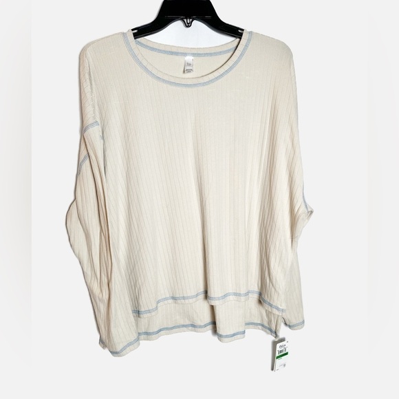 NWT Flora by Flora Nikrooz Pajama Set (top and bottom) - Picture 3 of 9